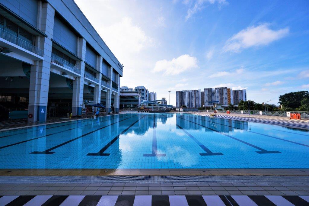 Kids swimming lessons at Jurong Swimming Complex